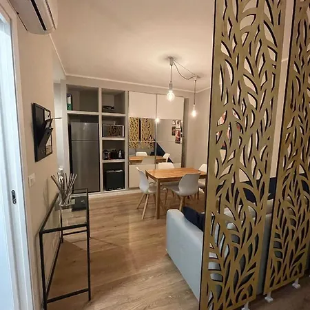 Hello - Modern Studio In Downtown Garden Apartment Turin