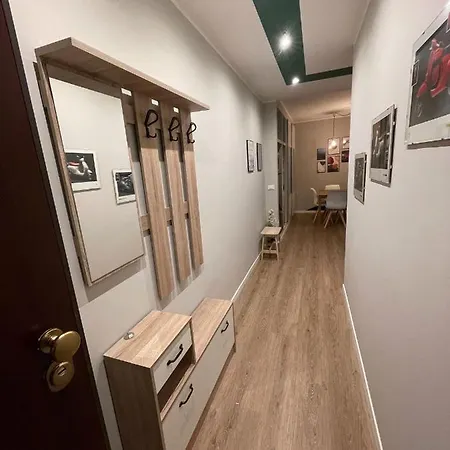Hello - Modern Studio In Downtown Garden Apartment Turin