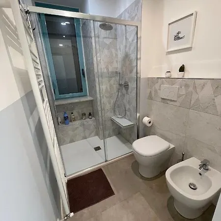 Hello - Modern Studio In Downtown Garden Turin